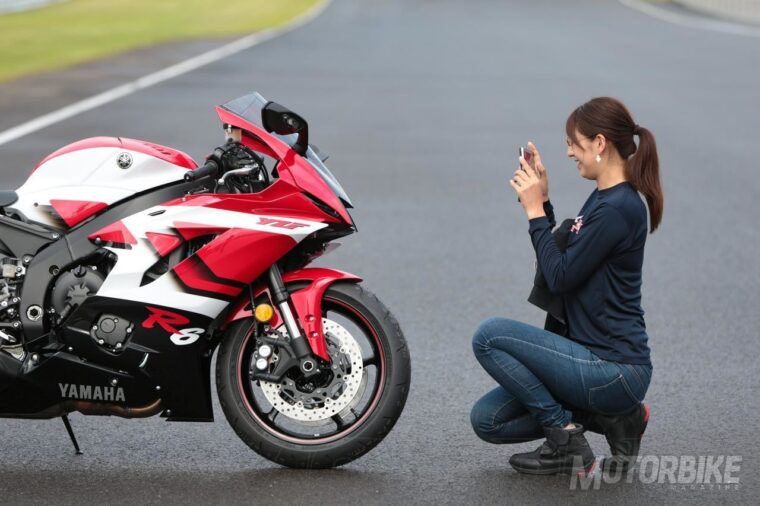 Yamaha-YZF-R6-20-Aniversario-13