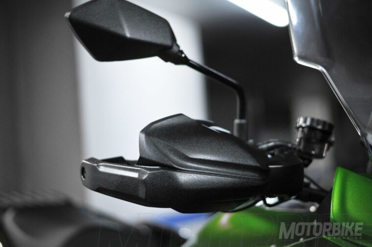 Motul-MC-Care-Metodo-Motul-lavar-moto-18