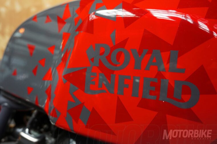 Royal-Enfield-preparaciones-Wheels-Waves-Nought-Tea-GT - 26