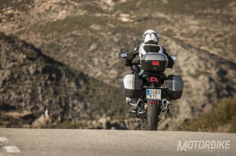 BMW-R-1250-RS-2019-prueba-10