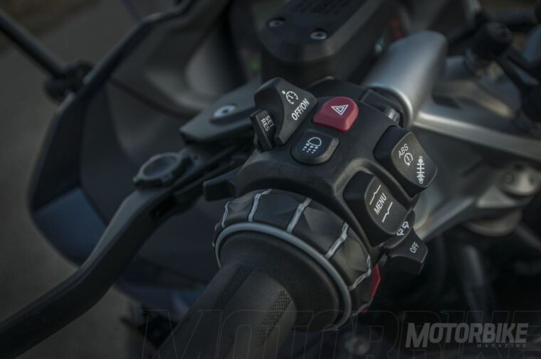 BMW-R-1250-RS-2019-prueba-38