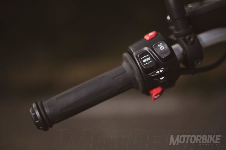 BMW-R-nineT-Scrambler-pruebaMBK032