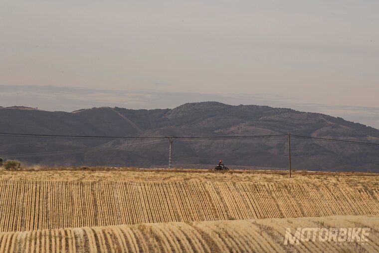 BMW-R-nineT-Scrambler-pruebaMBK069
