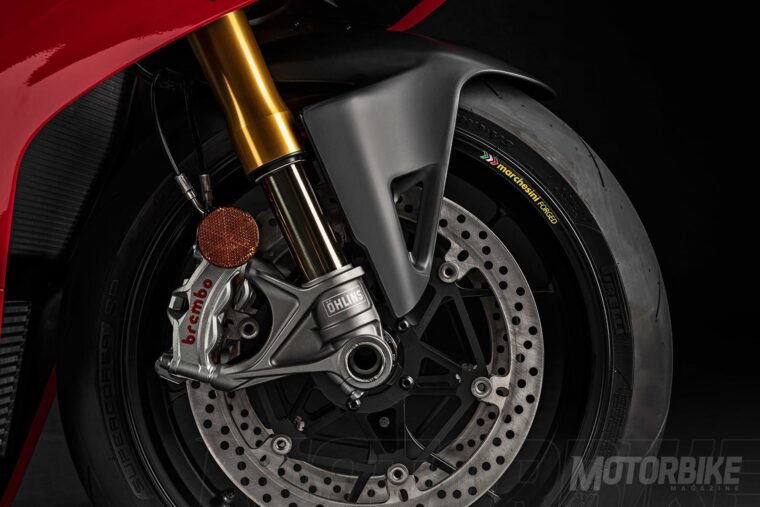 Ducati-Panigale-V4-S-2020-27