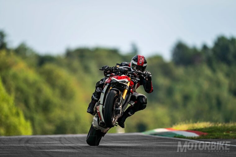 Ducati-Streetfighter-V4-S-2020-40