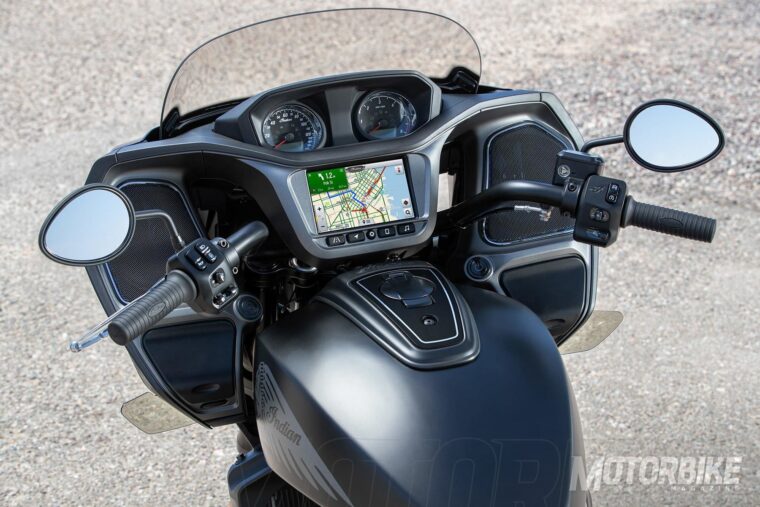 Indian-Challenger-Dark-Horse-2020-09