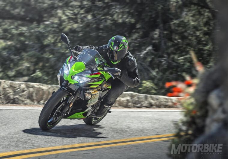 Kawasaki-Ninja-650-2020-08