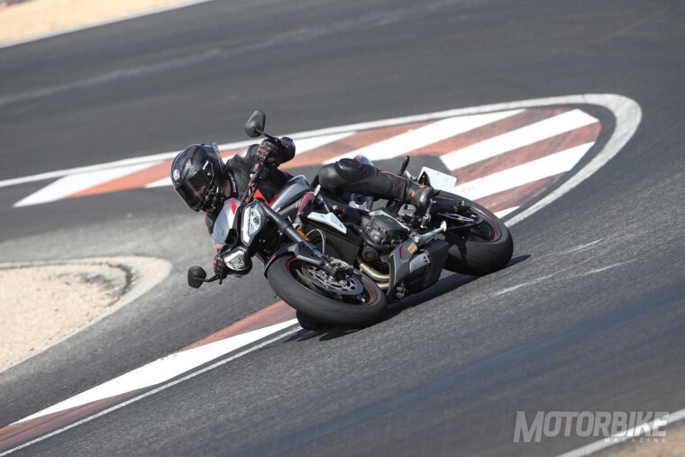 Triumph-Street-Triple-RS-765-2020-prueba - 12