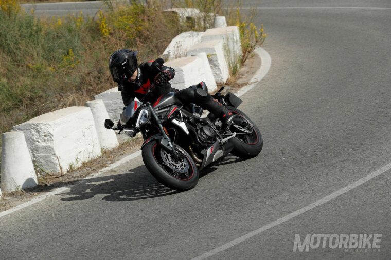Triumph-Street-Triple-RS-765-2020-prueba - 32