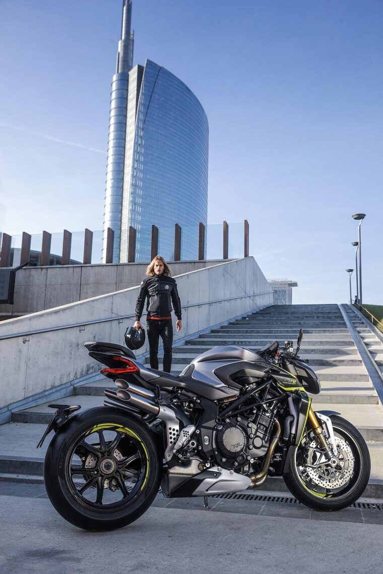 MV-Agusta-Brutale-1000-RR-2020-40