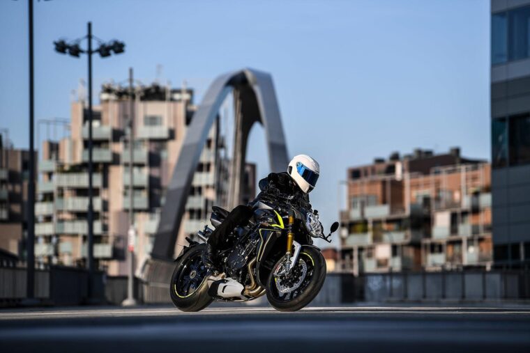 MV-Agusta-Brutale-1000-RR-2020-53