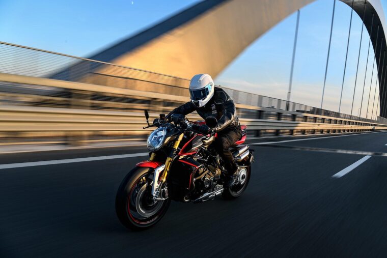 MV-Agusta-Brutale-1000-RR-2020-61