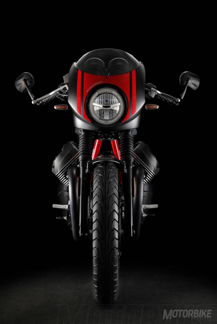 Moto-Guzzi-V7-III-Racer-10-aniversario-2020 - 4