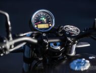Moto Guzzi V7 III Stone / S y Racer 2020: fotos y fichas. 10 Moto Guzzi V7 III Stone Night Pack 202043