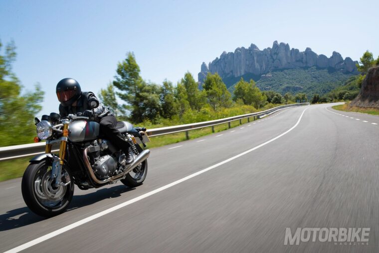 Triumph-Thruxton-RS-2020-43