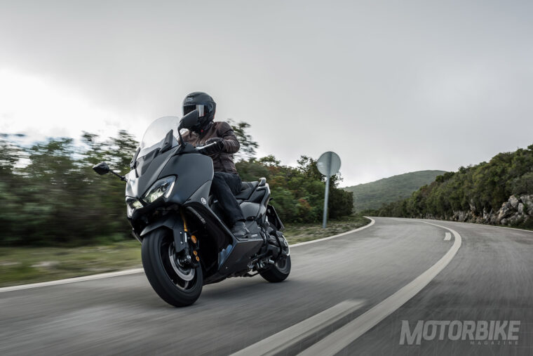 Yamaha-TMAX-2020-pruebaMBK032