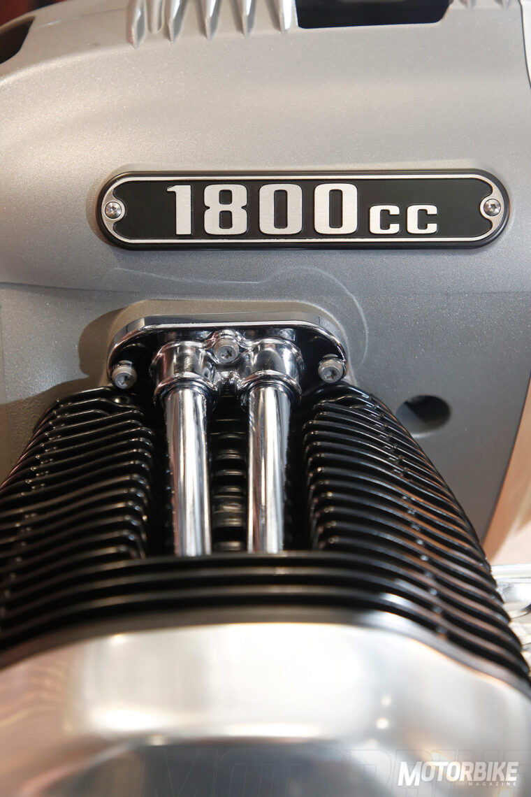 BMW-R-18-motor-08