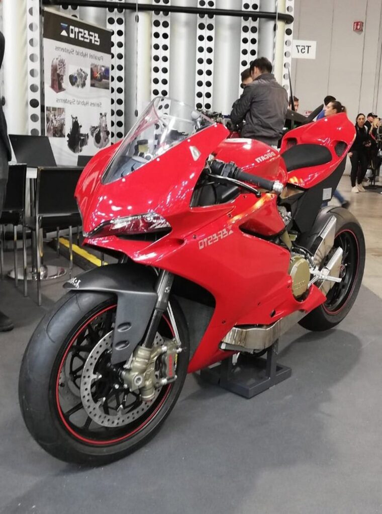 Ducati-1299-Panigale-Efesto-moto-hibrida-01
