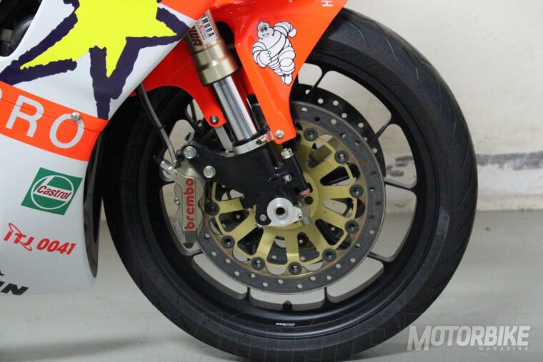 Honda-RVF400-Tyga-carenados-replica-Ukawa