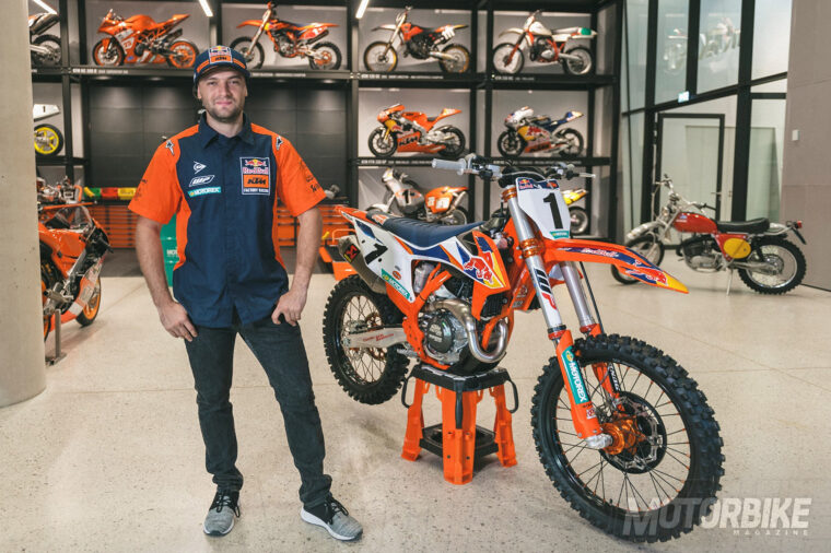 KTM-450-SX-F-Factory-Edition-2020-01
