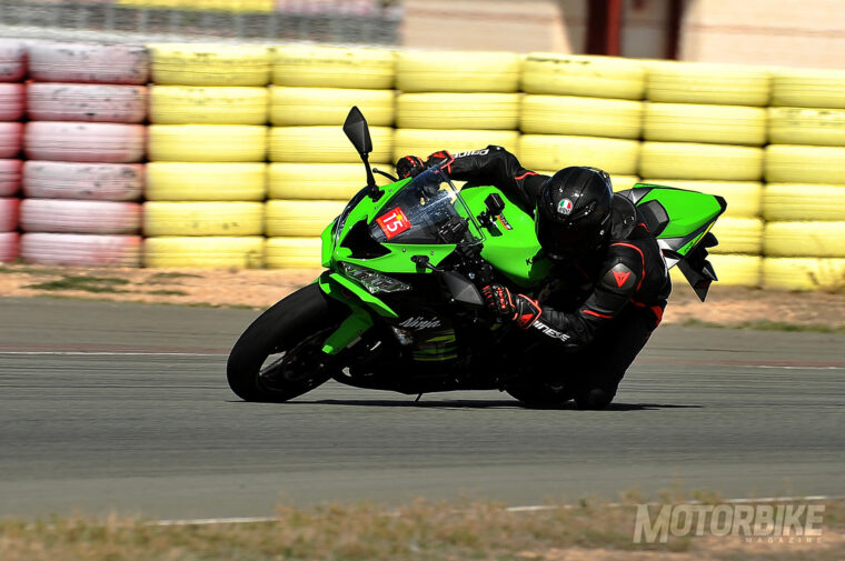 Prueba-Kawasaki-Ninja-ZX-6R-636-2019-Circuito - 11