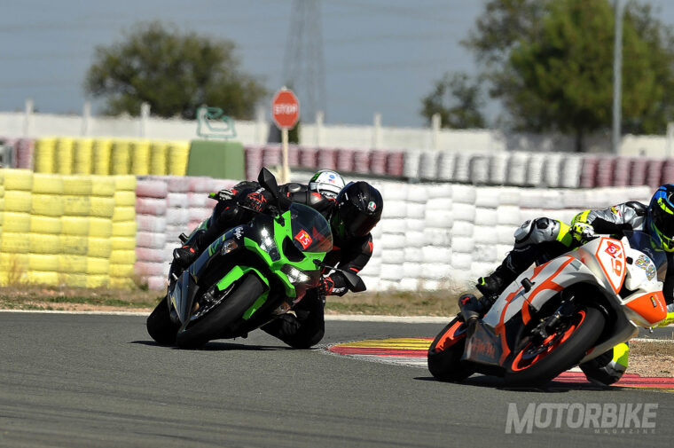 Prueba-Kawasaki-Ninja-ZX-6R-636-2019-Circuito - 13
