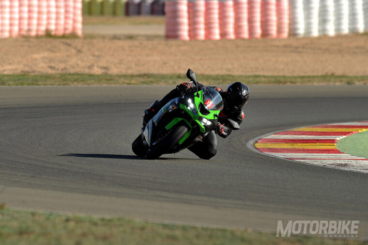 Prueba-Kawasaki-Ninja-ZX-6R-636-2019-Circuito - 19