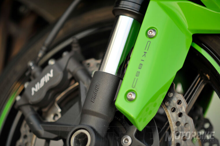 Prueba-Kawasaki-Ninja-ZX-6R-636-2019-detalles - 24