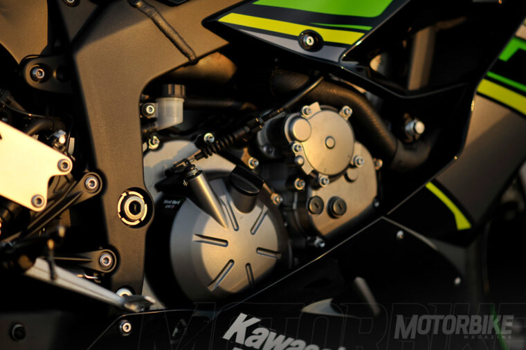 Prueba-Kawasaki-Ninja-ZX-6R-636-2019-detalles - 5