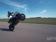 Suzuki Katana Sarah Lezito stunt 06