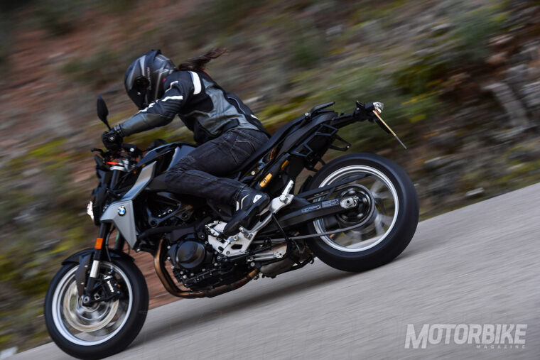 BMW-F-900-R-2020-presentacion-prueba-06