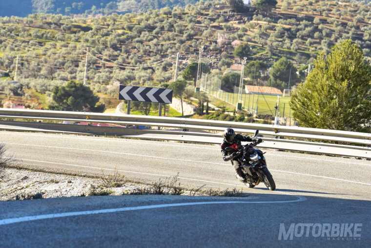 BMW-F-900-R-2020-presentacion-prueba-12