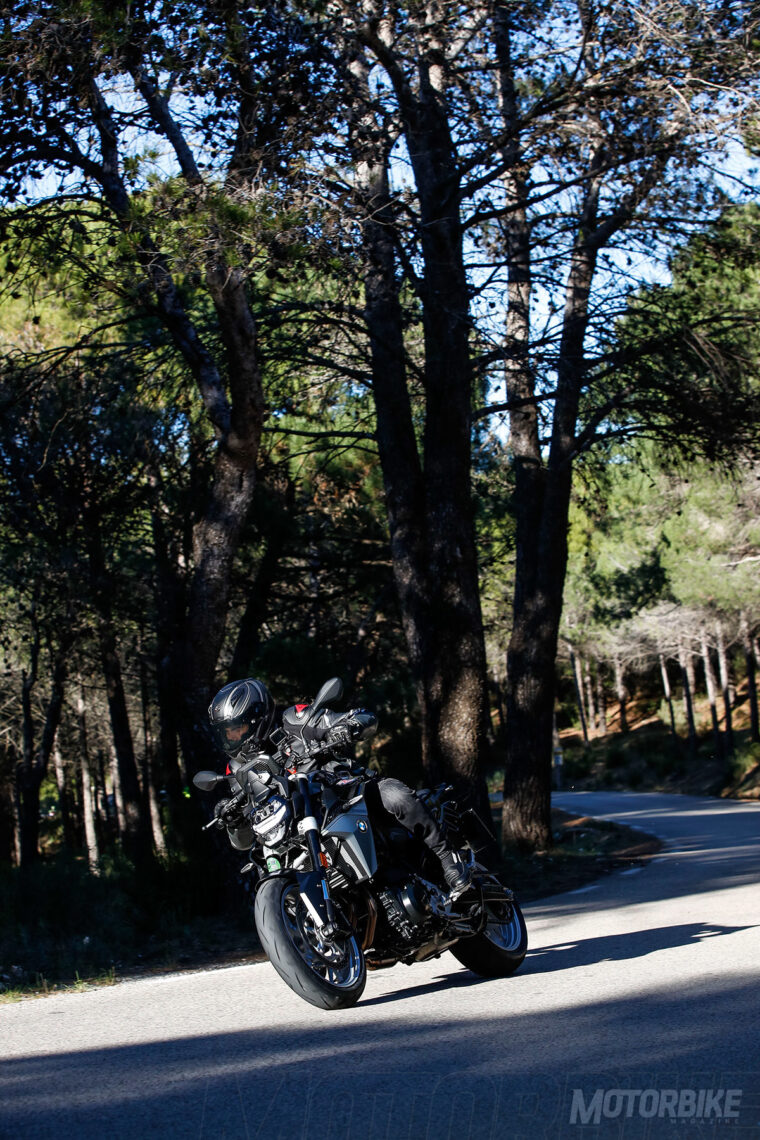 BMW-F-900-R-2020-presentacion-prueba-29