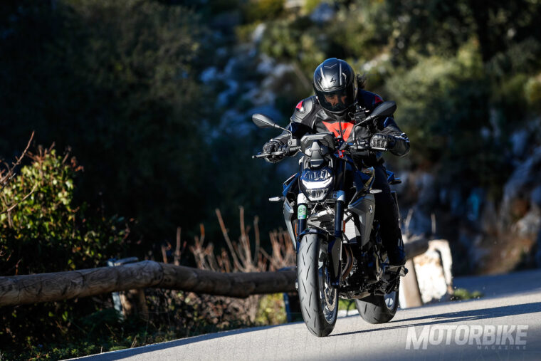 BMW-F-900-R-2020-presentacion-prueba-37