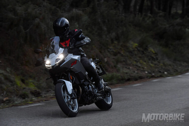 BMW-F-900-XR-2020-presentacion-prueba-06