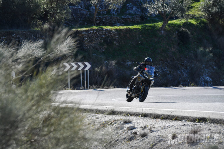 BMW-F-900-XR-2020-presentacion-prueba-07
