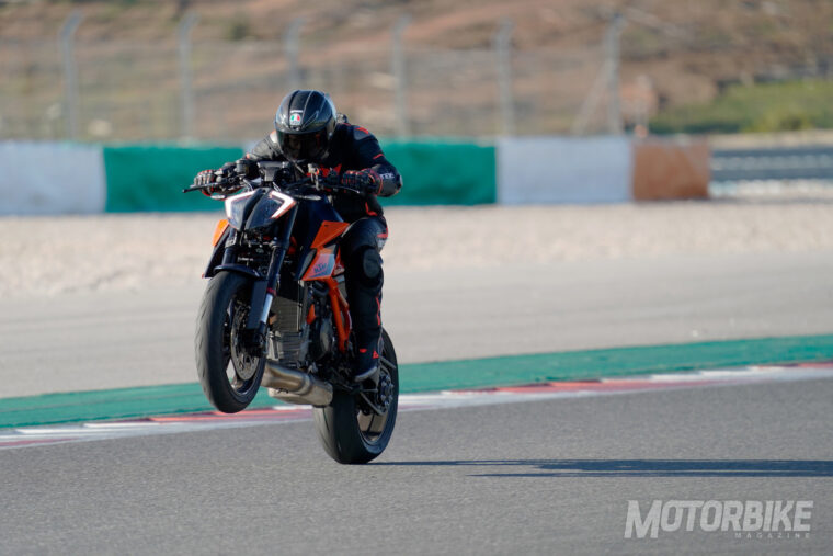 Prueba-KTM-1290-Super-Duke-R-2020-13b