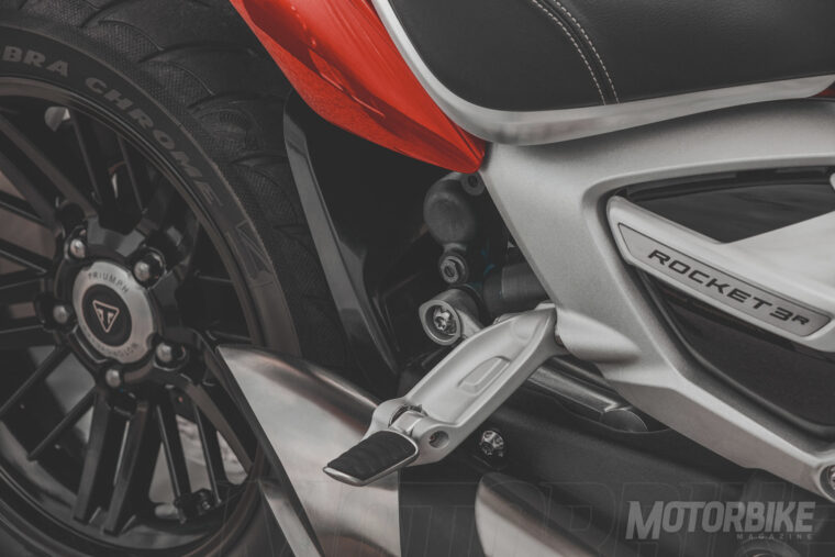 Triumph Rocket 3 R - GT - 2020 Prueba--14