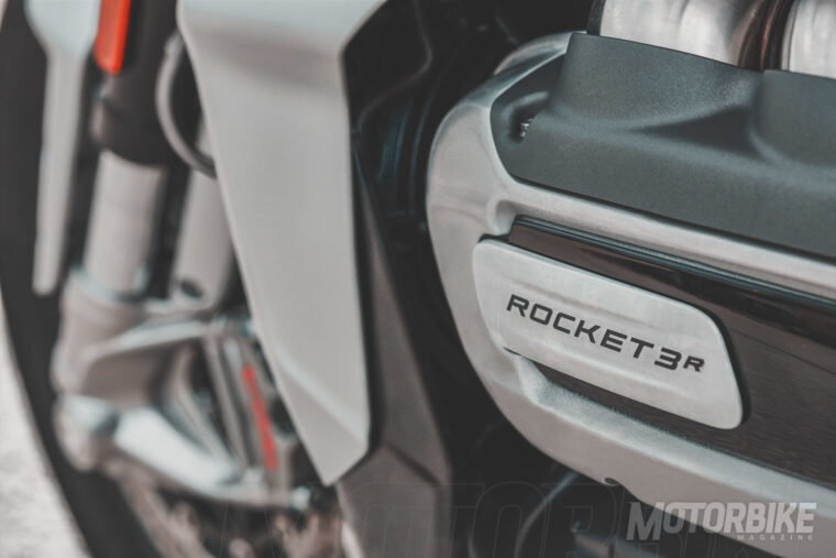 Triumph Rocket 3 R - GT - 2020 Prueba--21