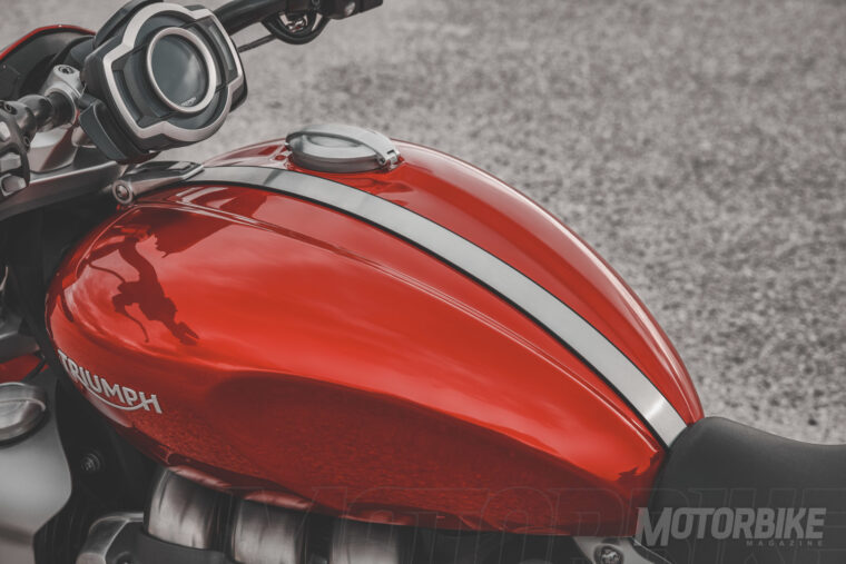 Triumph Rocket 3 R - GT - 2020 Prueba--23