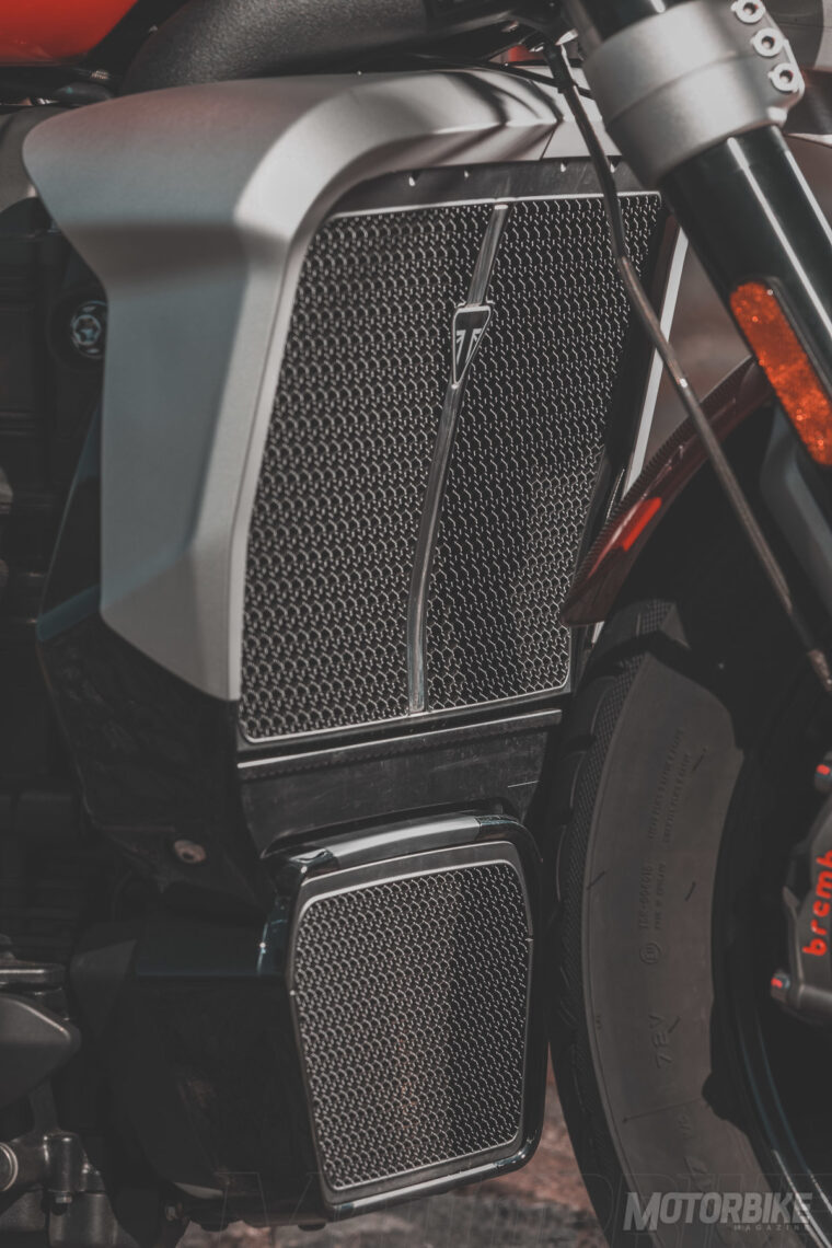 Triumph Rocket 3 R - GT - 2020 Prueba-2781