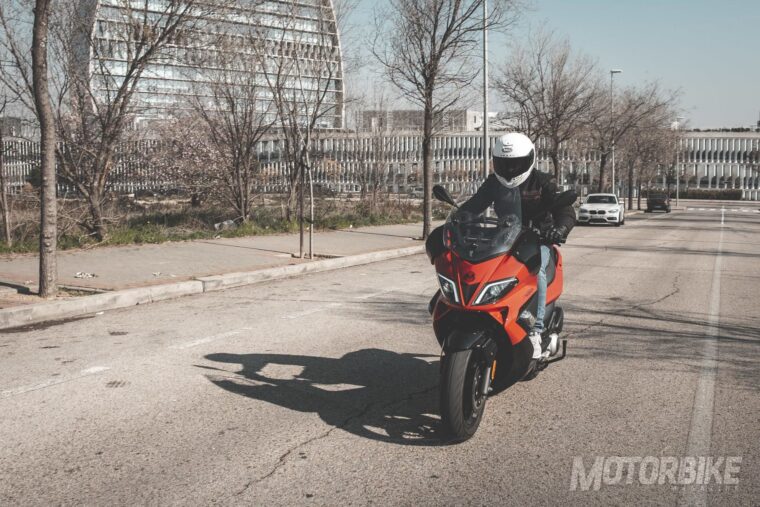 Malaguti Madison 300 Prueba-7591