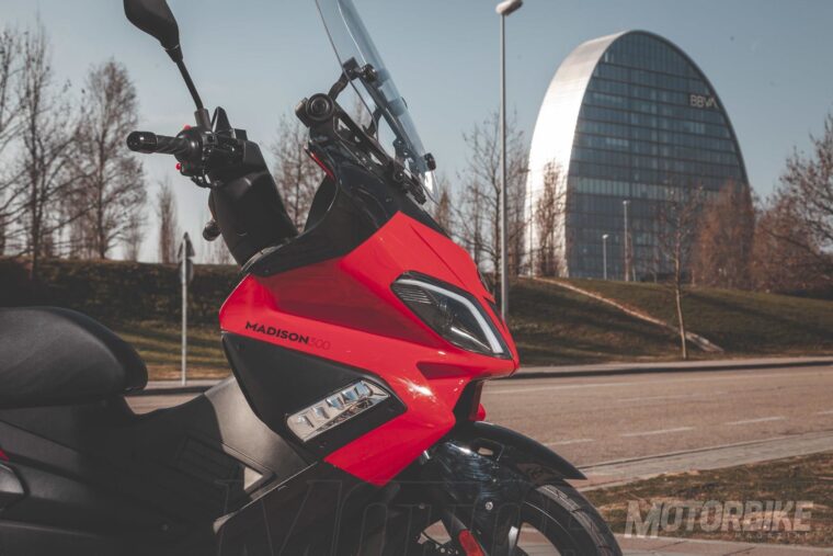 Malaguti Madison 300 Prueba-9577