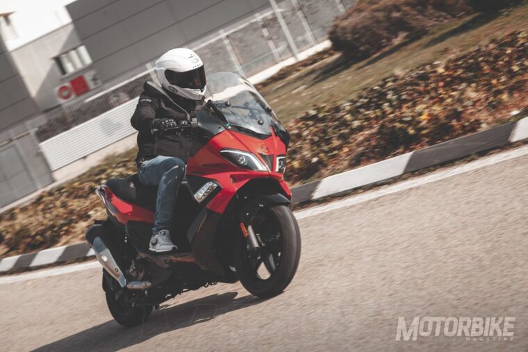 Malaguti Madison 300 Prueba-9760