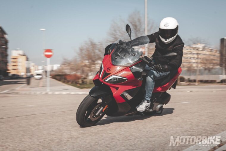 Malaguti Madison 300 Prueba-9773