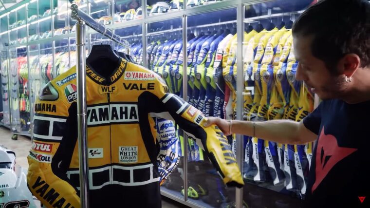 Valentino-Rossi_coleccion-monos-competicion