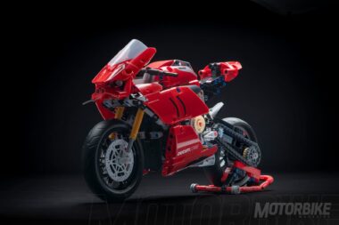 Ducati Panigale V 4 R LEGO Technic copia