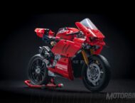 Ducati Panigale V4R LEGO Technic copia