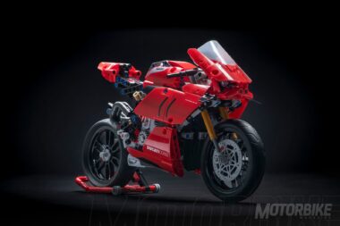 Ducati Panigale V4R LEGO Technic copia