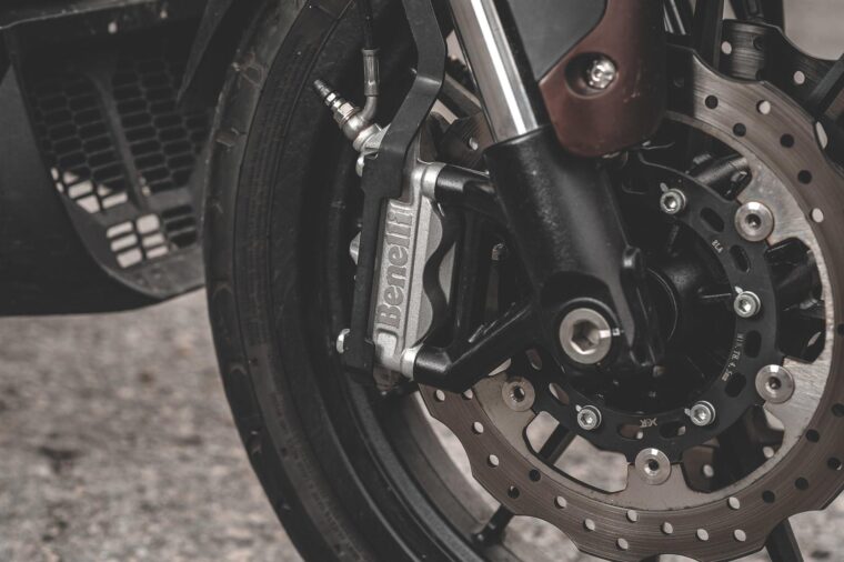 Benelli-502C-2020-PruebaMBK (20)